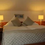 Szálloda Seehotel Paulitsch Velden am Wörthersee