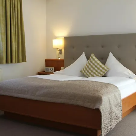 Seehotel Paulitsch Hotel Velden am Woerthersee